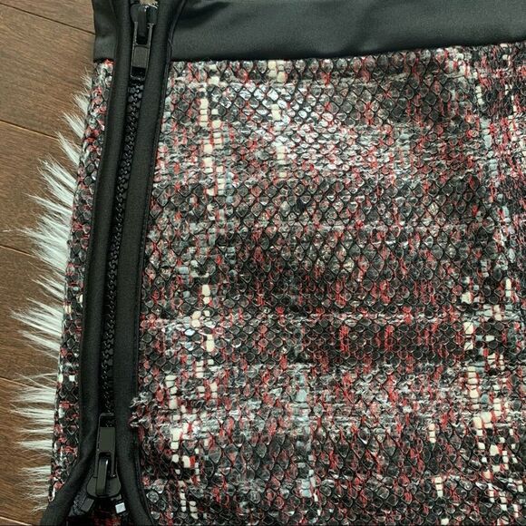 Waggon Paris snakeskin tweed shorts - Picture 3 of 11